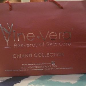 Vine-Vera Resveratrol Skin Care
